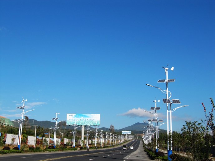 盘山道镀锌灯杆